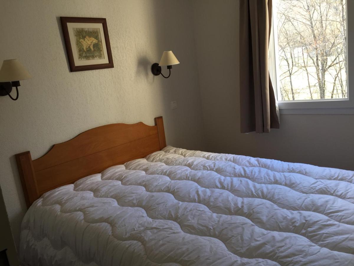 Agreable T2 Idealement Situe Au Coeur De Saintlary Bagian luar foto