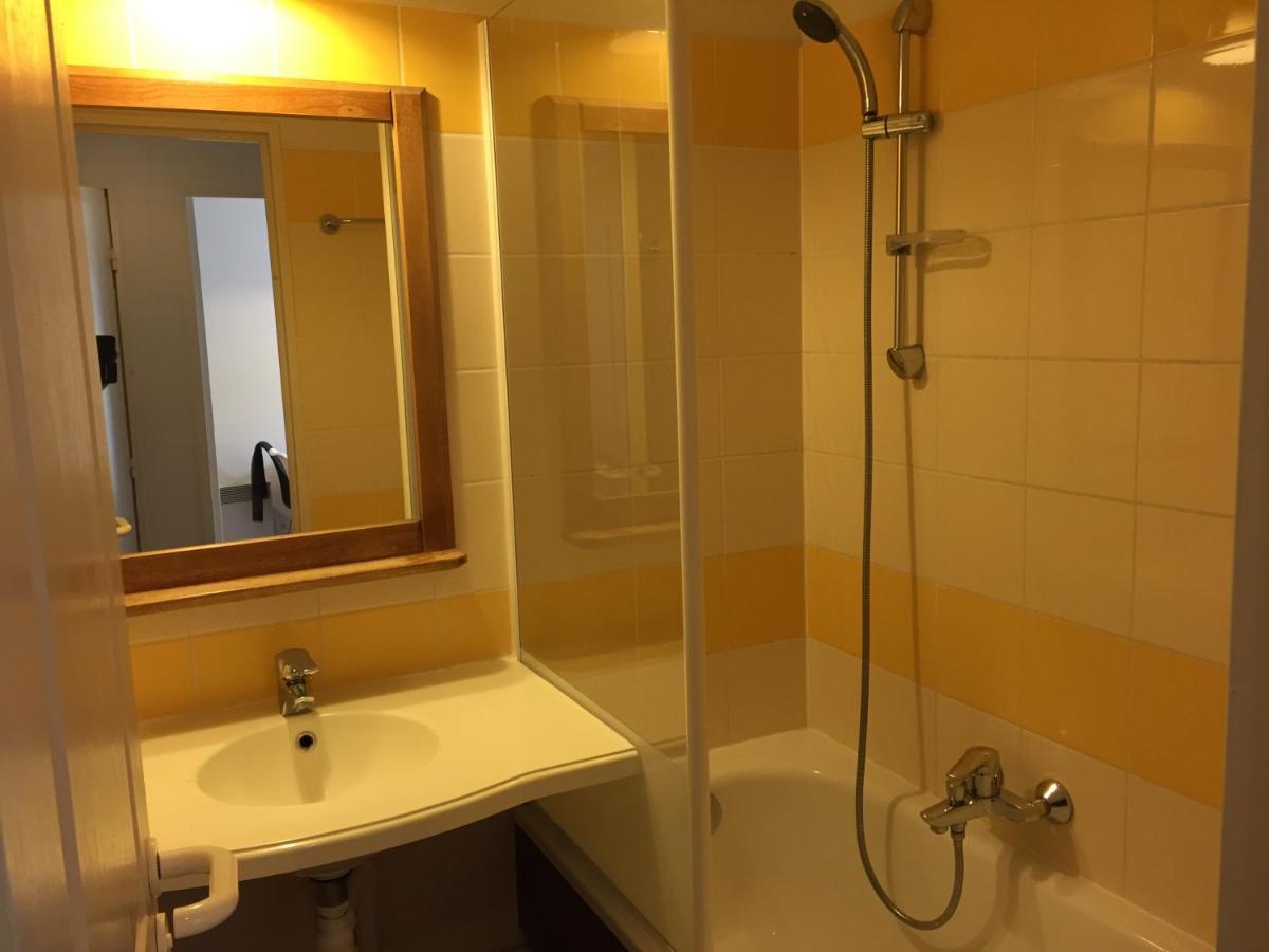 Agreable T2 Idealement Situe Au Coeur De Saintlary Bagian luar foto